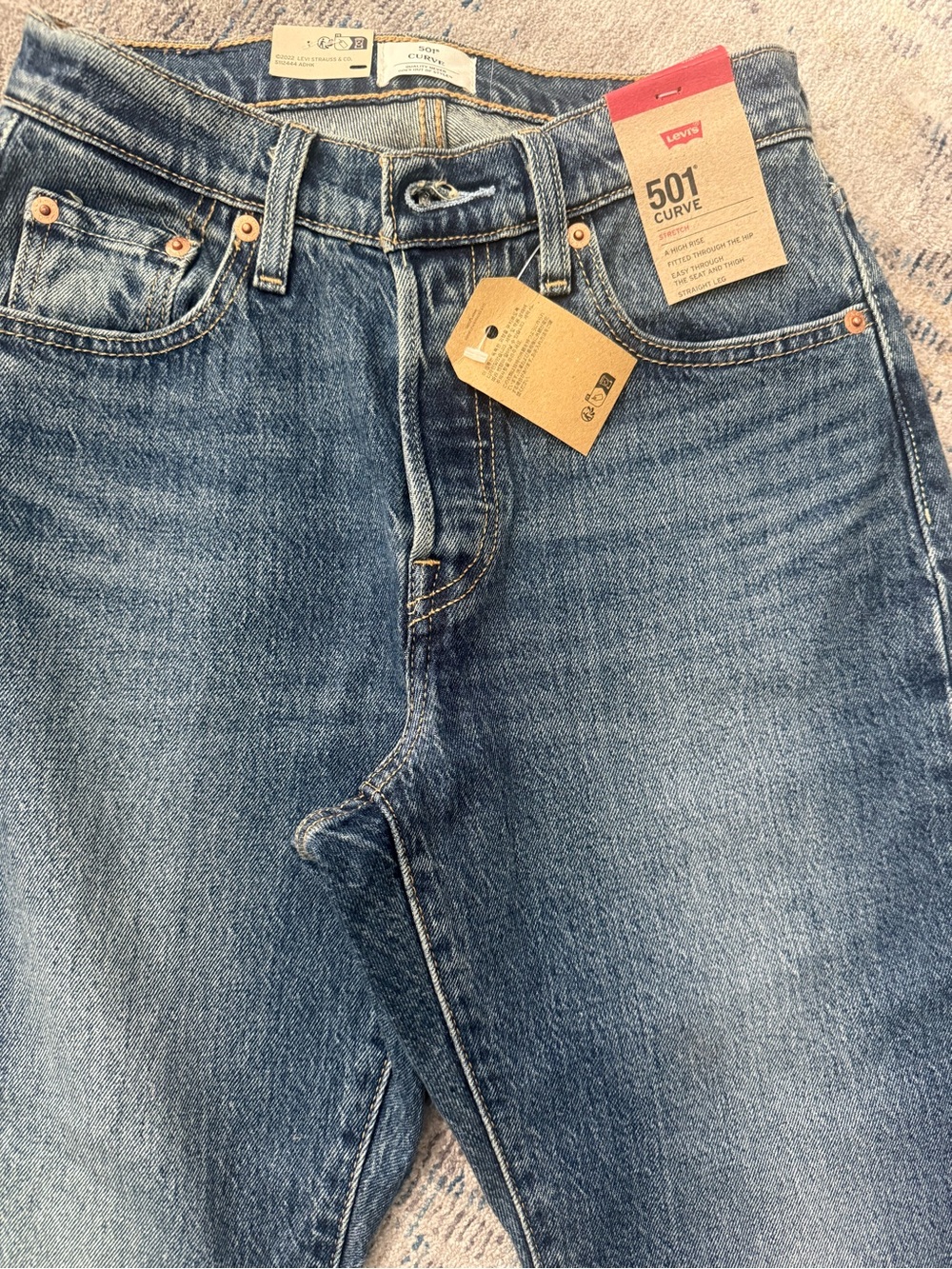 Levi's blue denim jacket with rear pockets - Picture 12 of 16